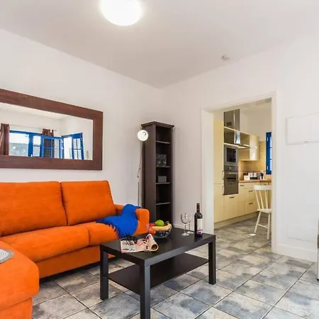 Natacha, Central 3 Bed With Ac & Wifi Villa *