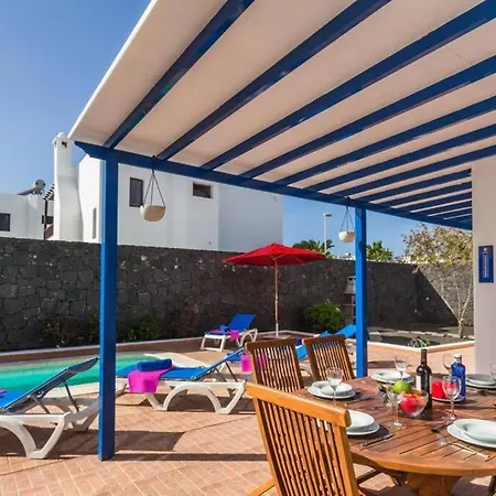 Villa Natacha, Central 3 Bed With Ac & Wifi *