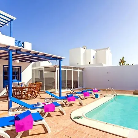 Natacha, Central 3 Bed With Ac & Wifi * Tías